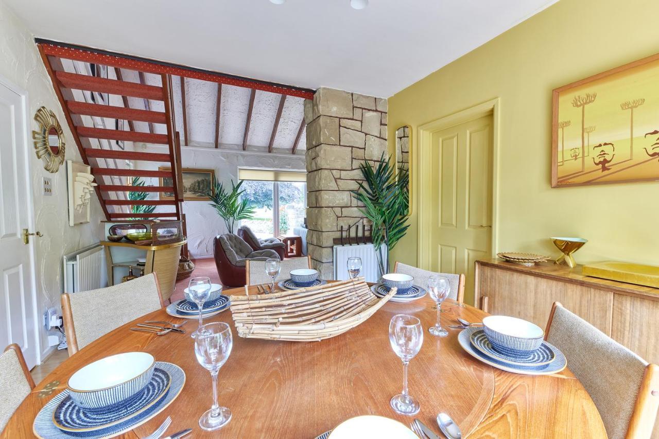 Xanadu: Stylish Family Home By The Pub And Beach Beadnell Exterior photo